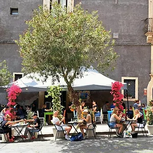 Finestre Sul Teatro - - Parking Included Catania